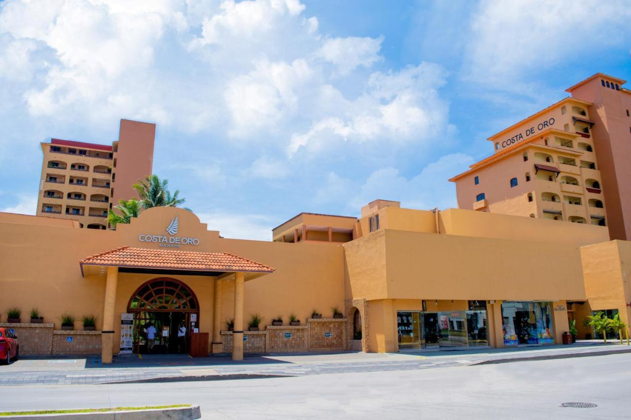 Costa De Oro Beach Hotel Масатлан Екстериор снимка